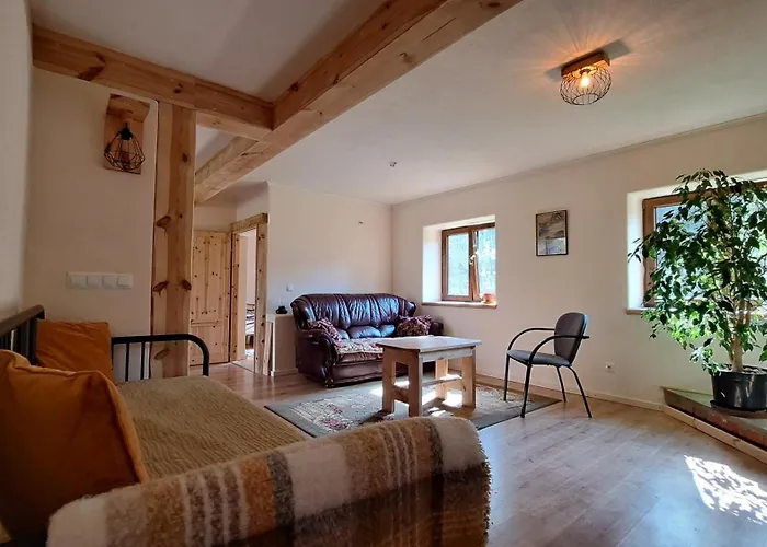 Farm stay Caly Dom Na Wylacznosc - Ostoja Lesna Cisza Kalborno